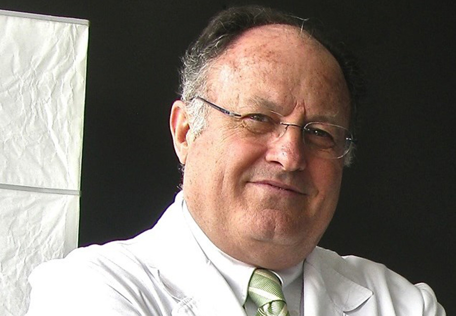 Dr. Enrique Ferrer
